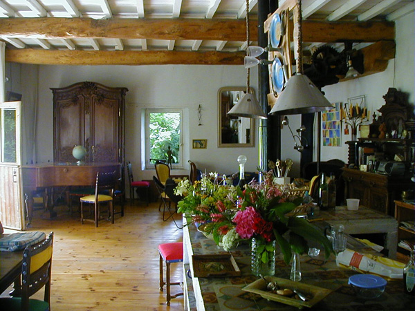 Location de chambres d'hotes et gîte originaux dans un ancien moulin à eau au pied de la montagne noire pour partager un endroit priviligié et la convivialité du pays